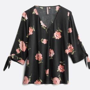 Liari Tie Sleeve Top
